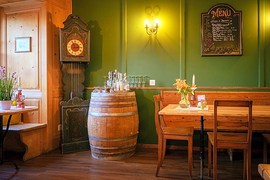 Albergo Ristorante Grotto Miralago