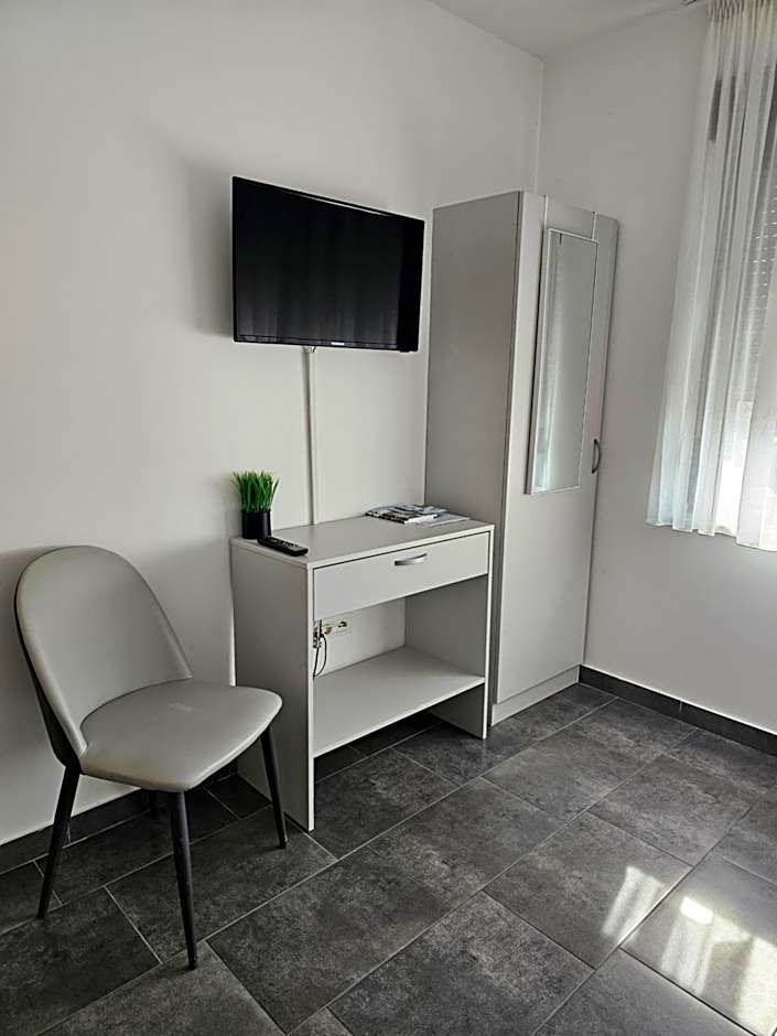 Filipovic rent a car & apartments