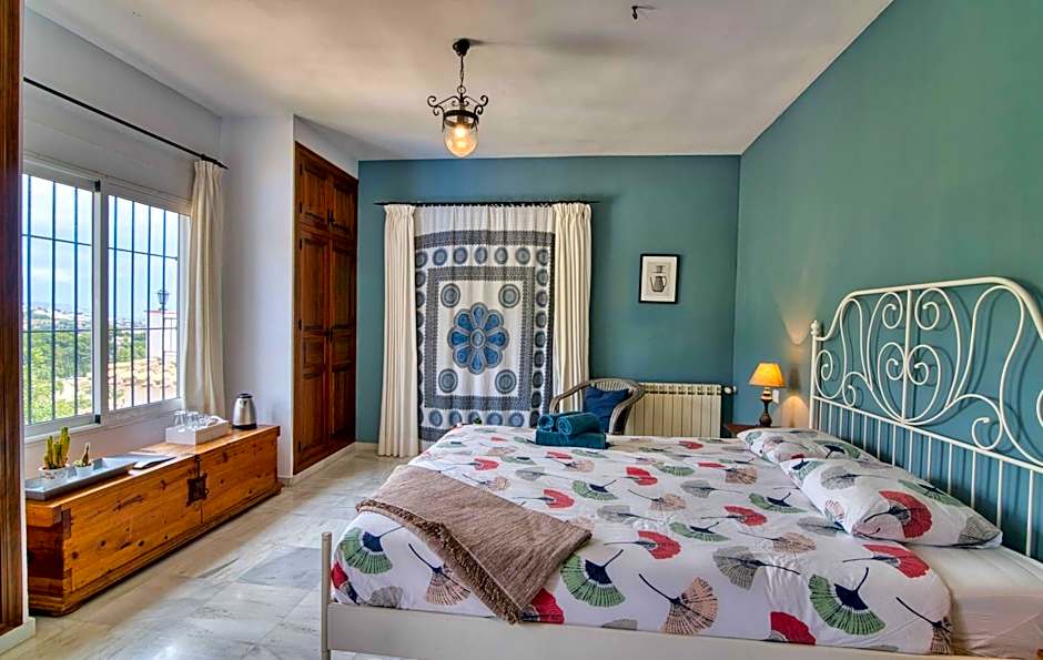 Villa Morera Bed & Breakfast