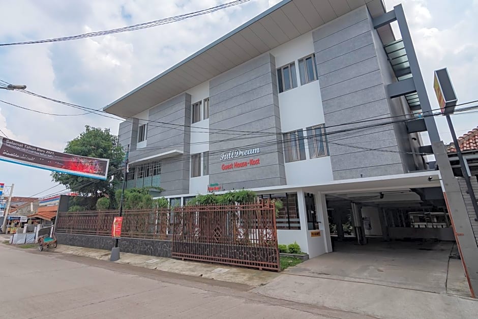 RedDoorz Plus @ Cirebon City Center