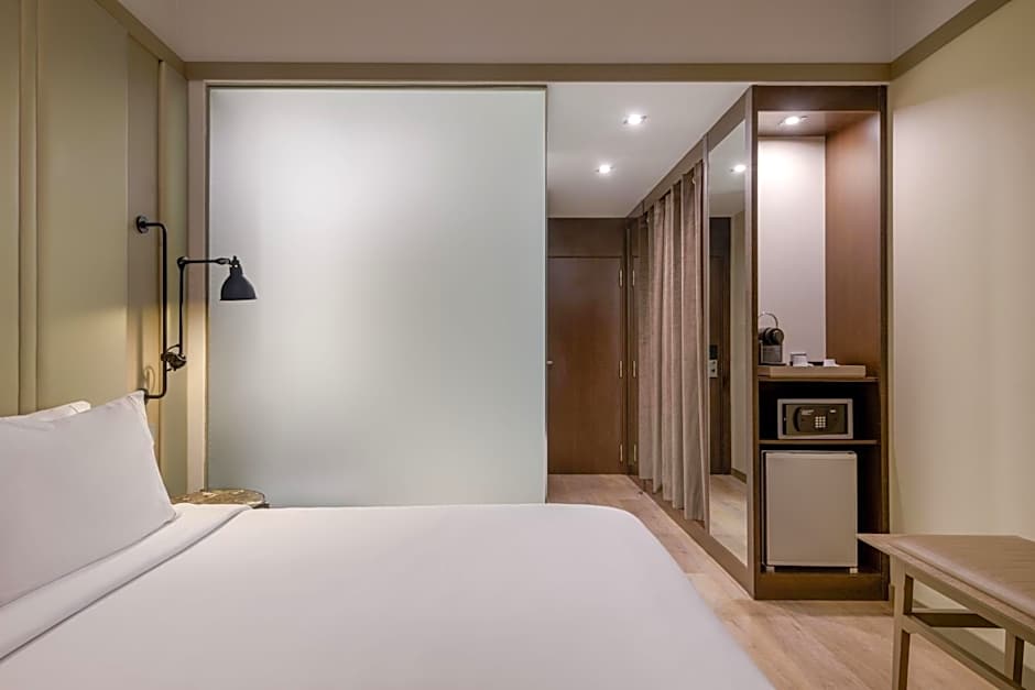 AC Hotel by Marriott Recoletos