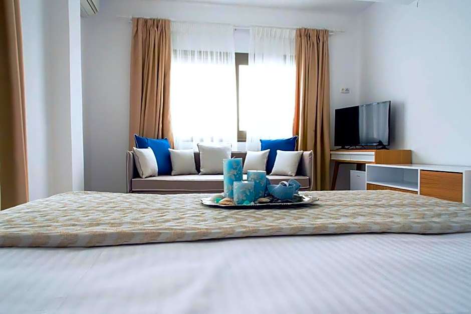 Stavros Beach Hotel