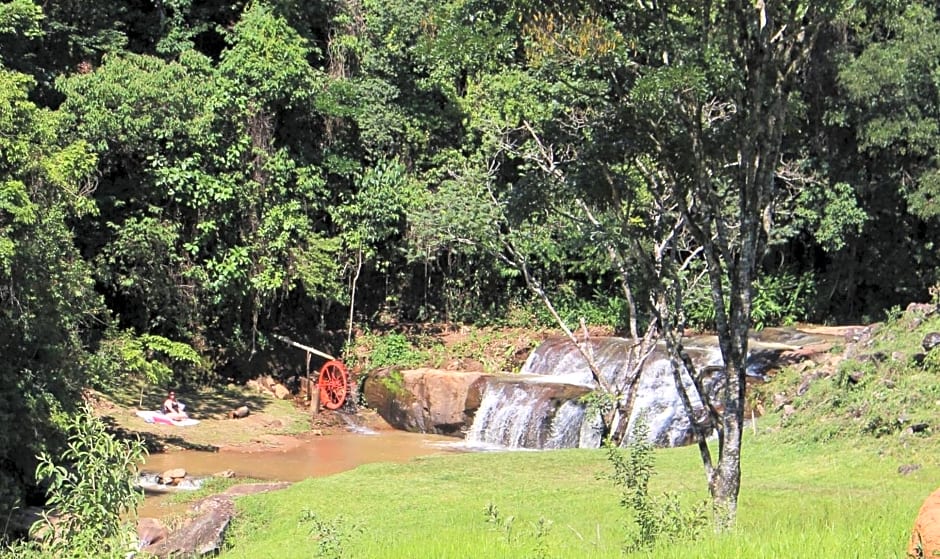 Chalés Cachoeira Cafundó