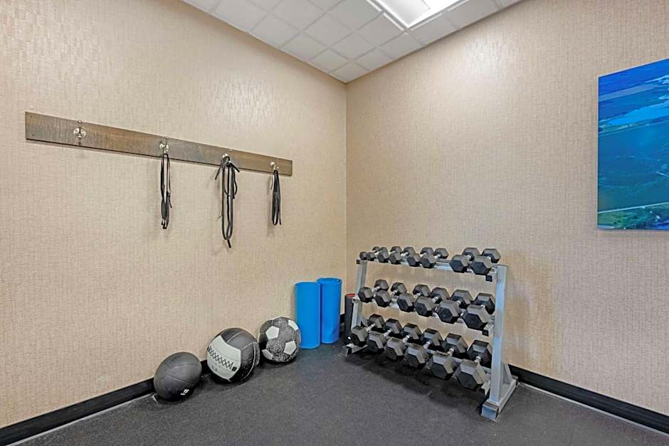 Best Western Plus Lakeview Hotel