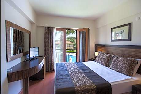 Standard Double or Twin Room with Balcony