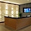 Holiday Inn and Suites Charleston West By IHG