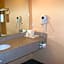 Days Inn & Suites by Wyndham Columbus NE