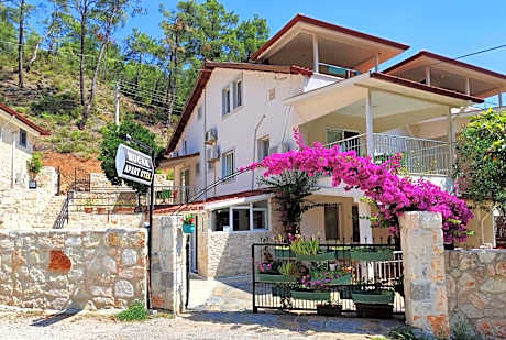 Bucak Apart Hotel Göcek & Beach