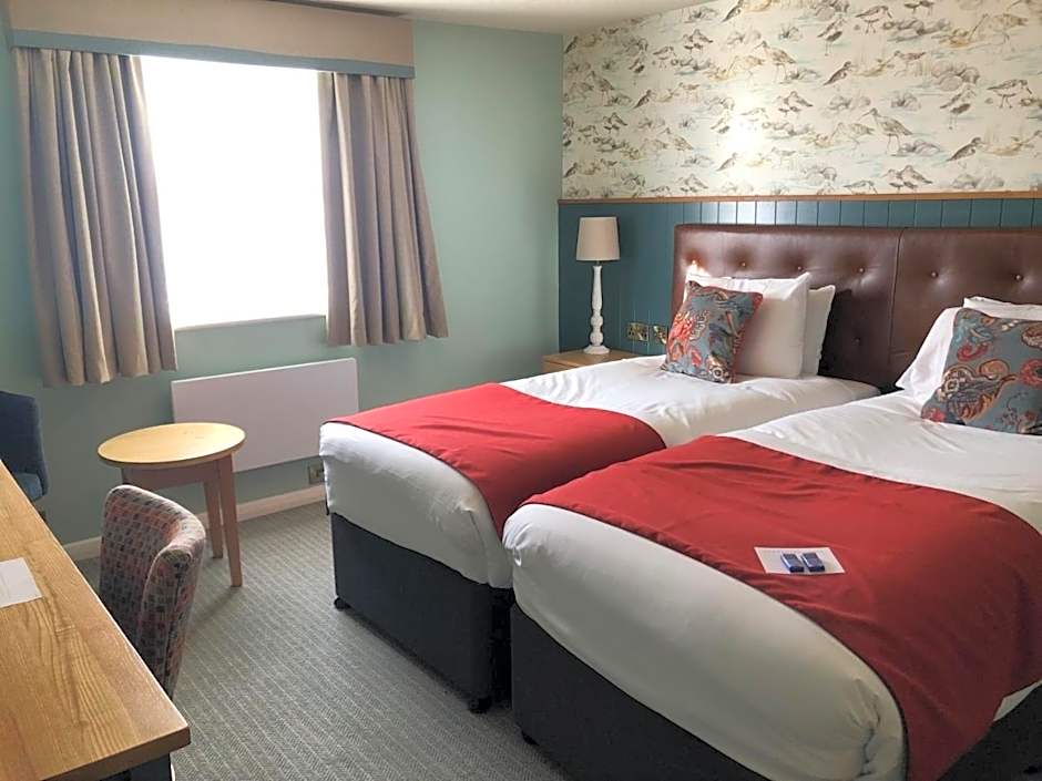 Berkshire Arms by Chef & Brewer Collection