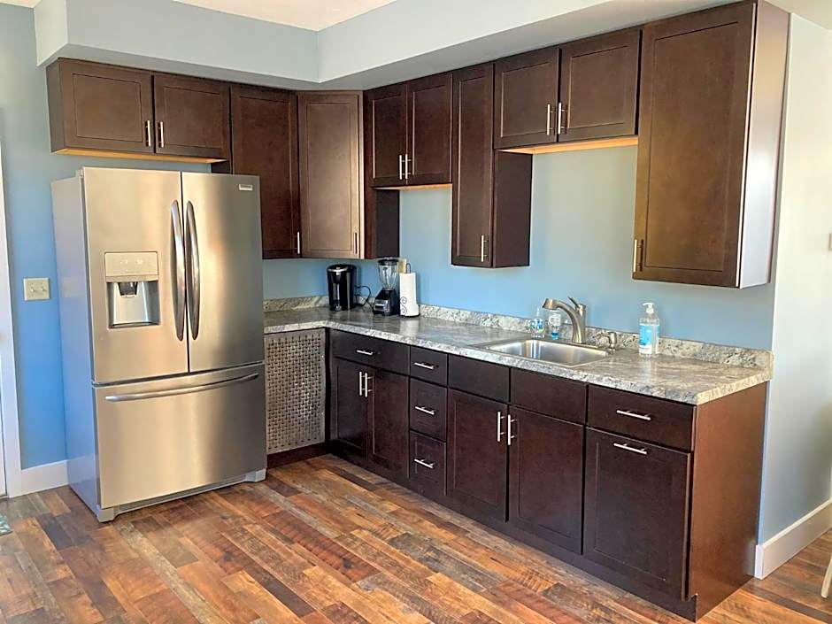 Lakeview Condo at Causeway Marina