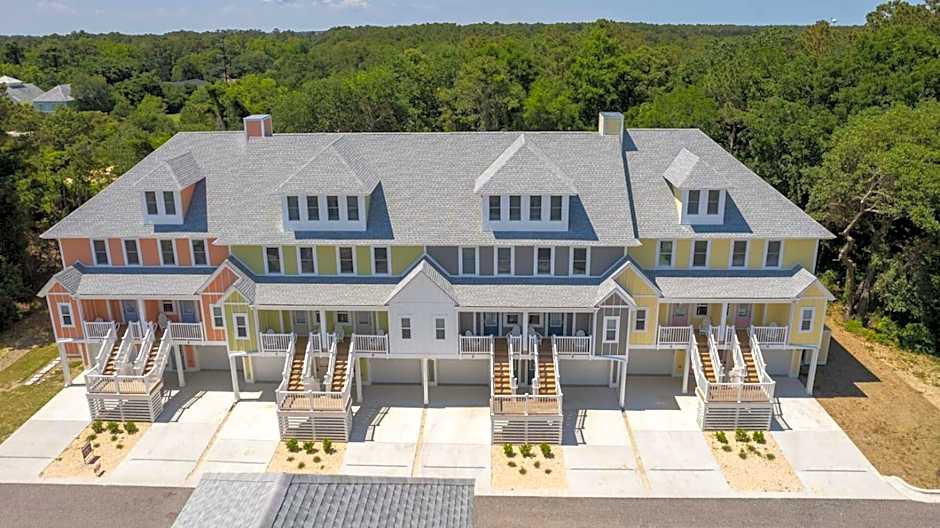 Cambridge Reserve at Bermuda Bay by KEES Vacations