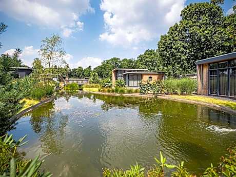 Modern, luxury villa with sauna and spa