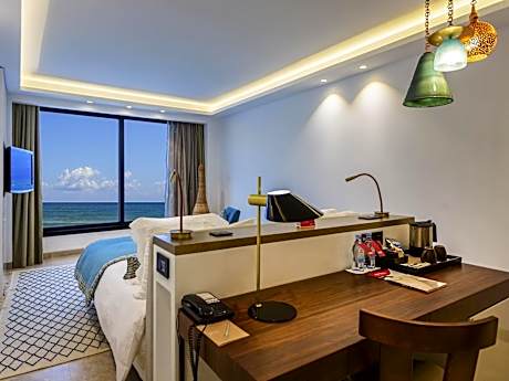 Superior King Room with Sea View