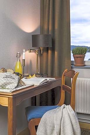 Standard Twin Room (Excluding Spa)