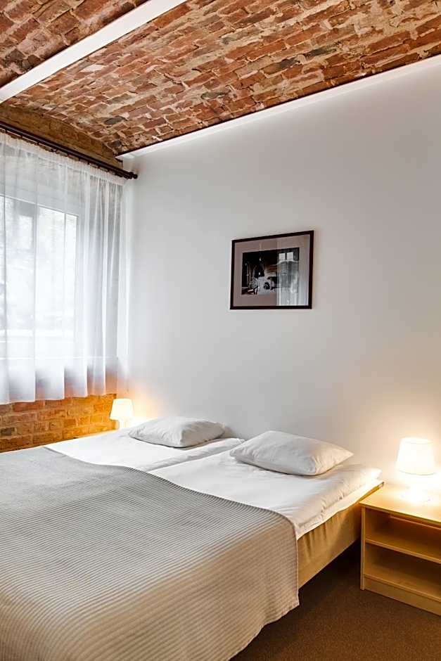 Janne Hotel with Self Check-in