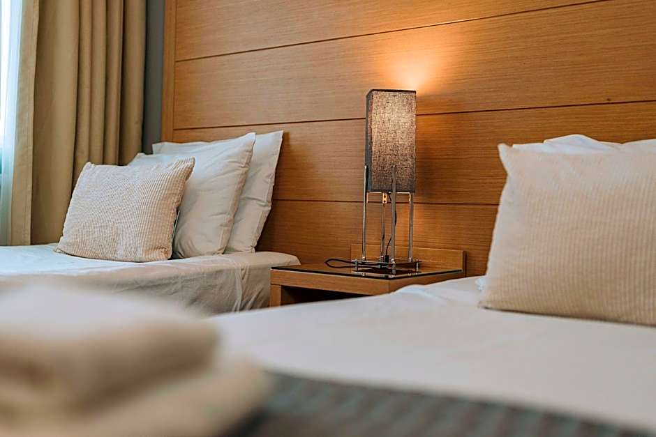 Parnon Hotel