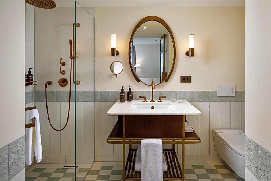 Small Luxury Hotel Ambassador a l'Opera