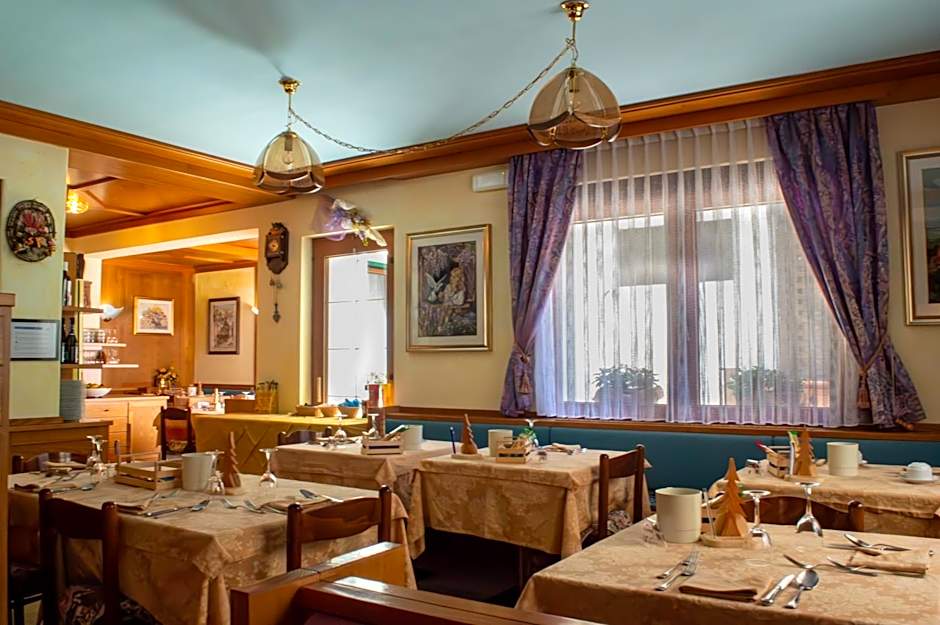 Hotel Serena - Tre Cime Views