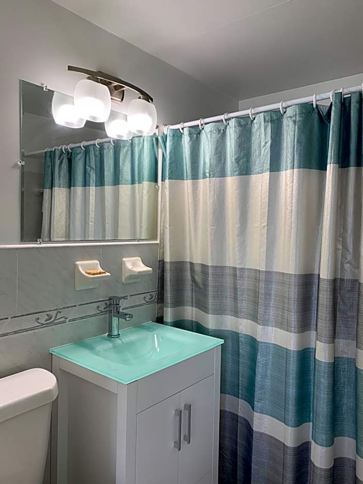 International Inn on the Bay