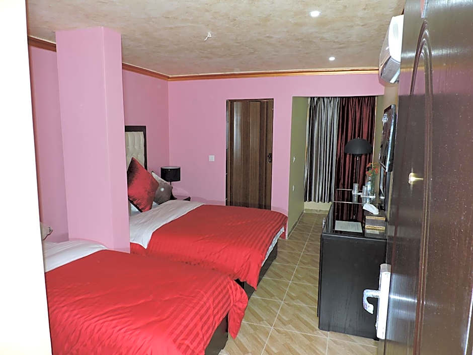 Valentine Inn Luxury