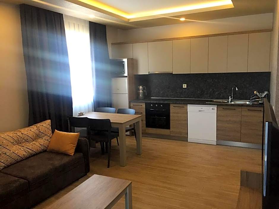 Golden World Suite Hotel