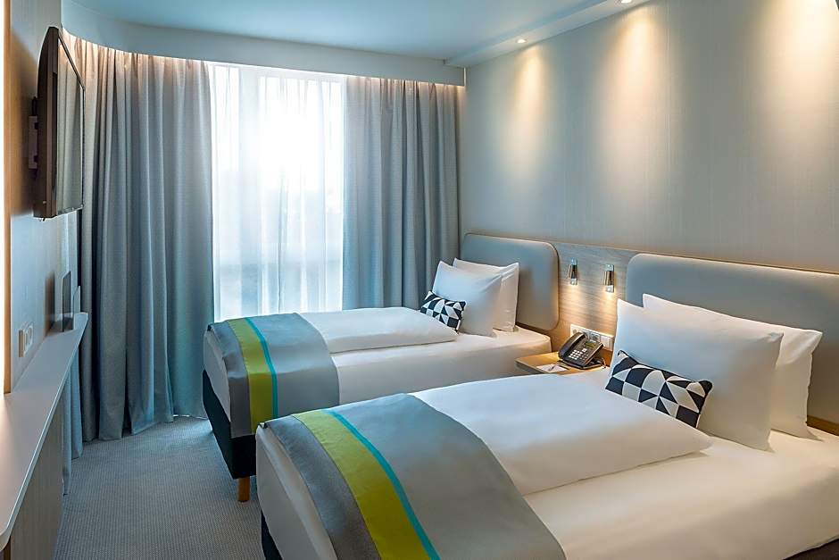 Photo 1 of 3 of Standard 2 Twin Beds, Courtyard View, Top Floor