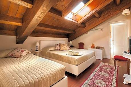 Double Room with Spa Bath