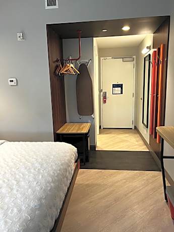 King Room - Hearing Access