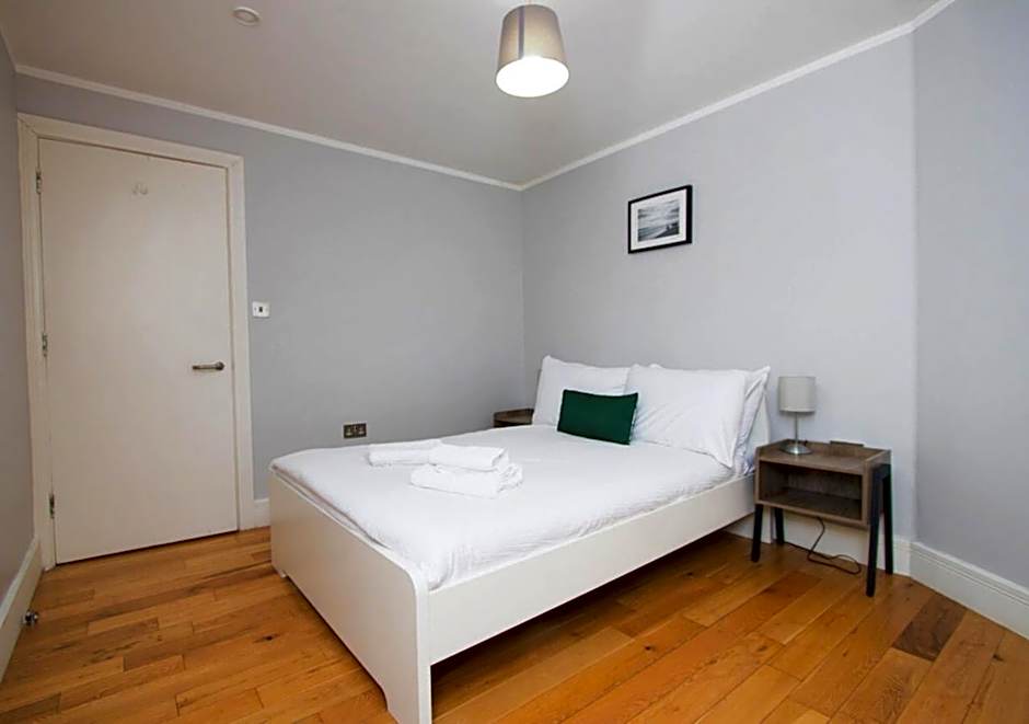 Westciti Caroco Aparthotel