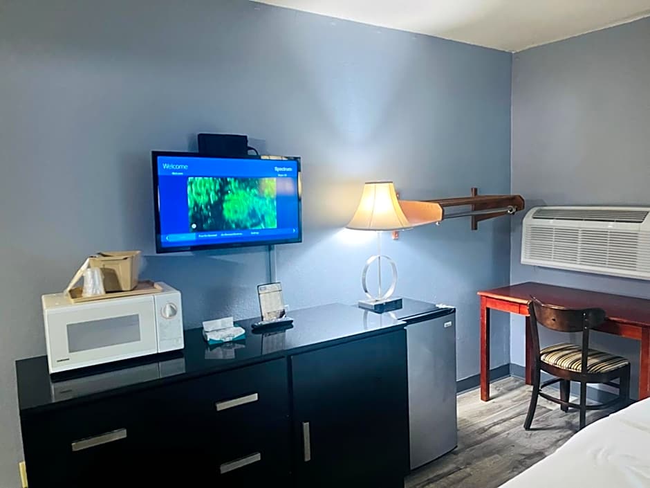 Rodeway Inn Whitehall