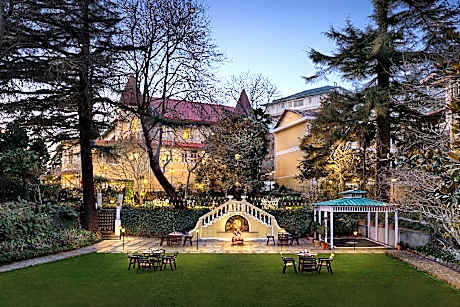 WelcomHeritage Kasmanda Palace