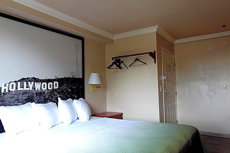 The Onyx Hotel Hollywood