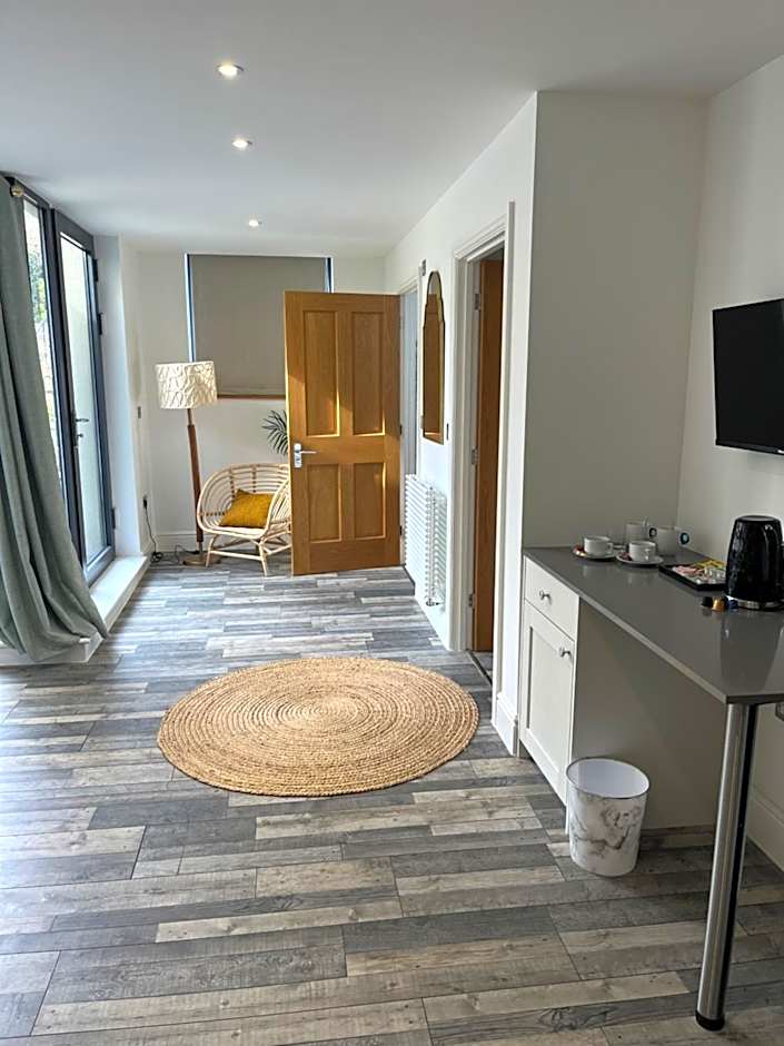 Beachcliff Rooms & Apartments