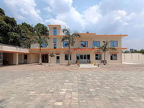 Hotel O Home Kanak Hotel & Resort Homestay