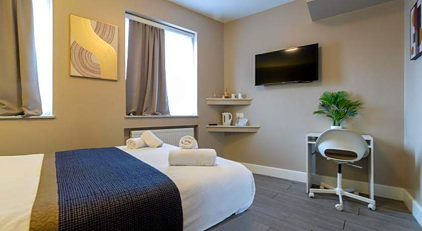 Paragraph Palmers Green - Tottenham Stadium