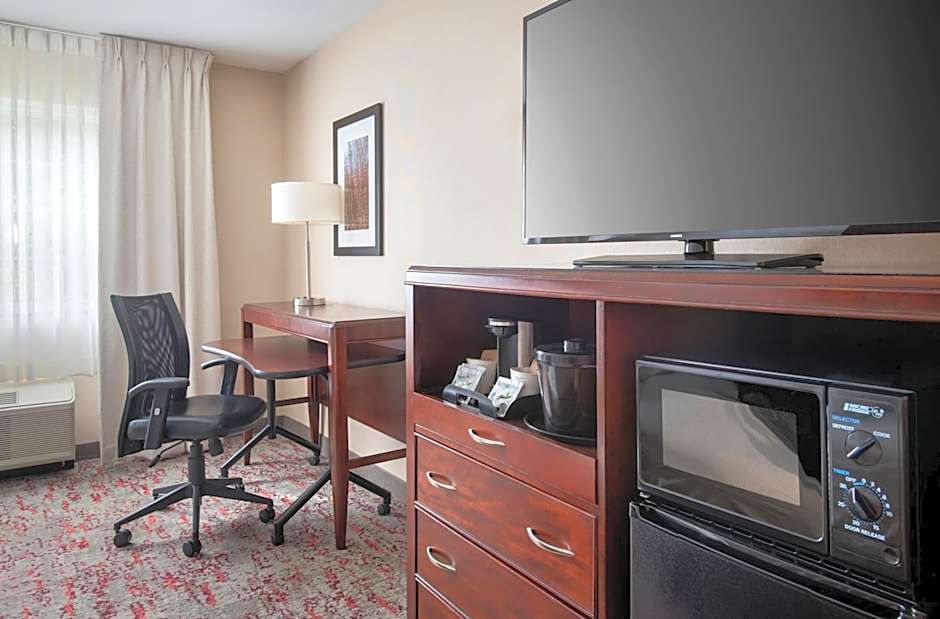 Fairfield Inn & Suites by Marriott Great Barrington Lenox/Berkshires