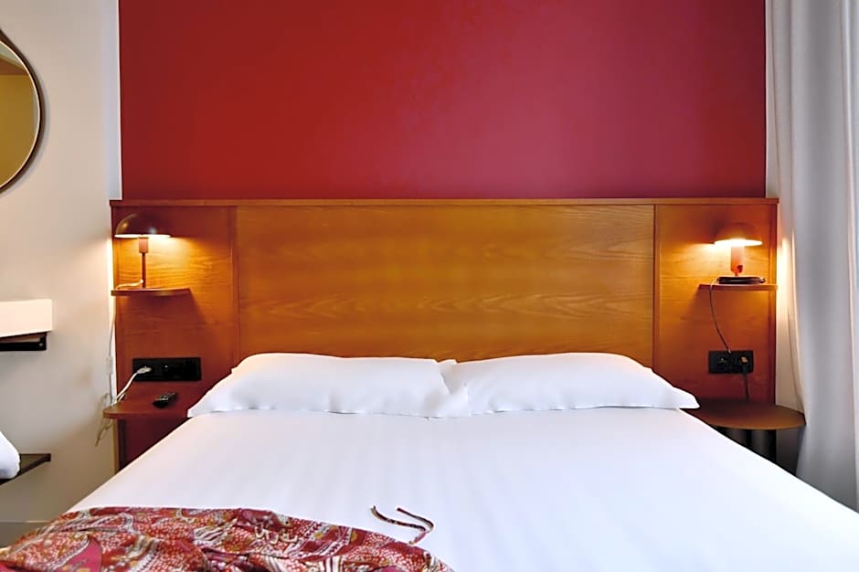 Agate Hotel