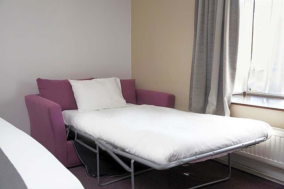 Wheatsheaf by Chef & Brewer Collection