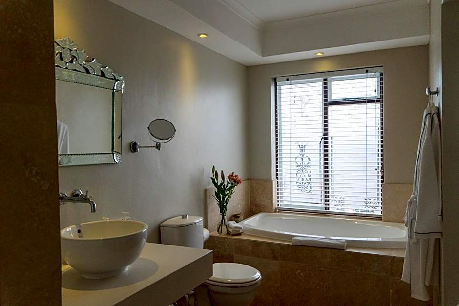 Admiralty Beach House