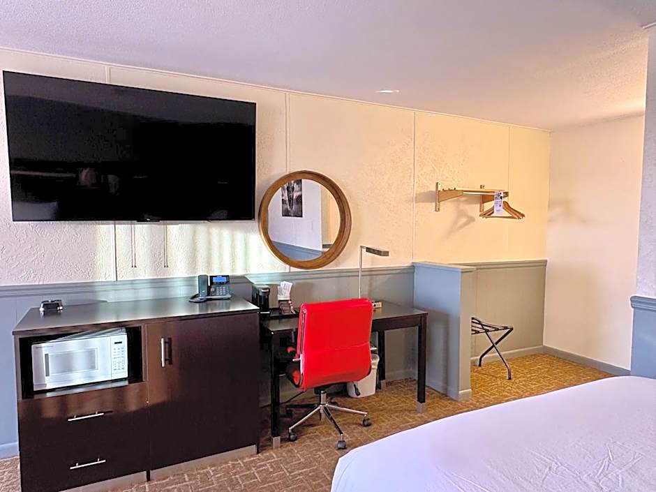 Americas Best Value Inn Wall
