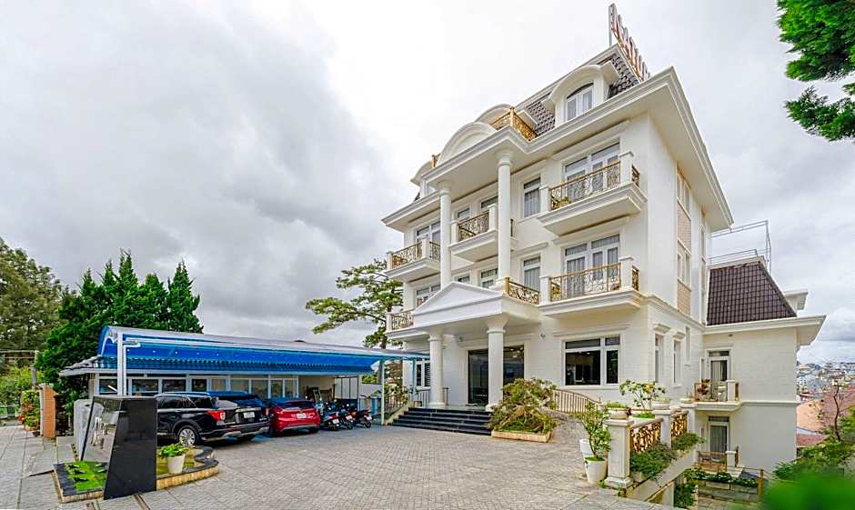 Nature hotel - Luong The Vinh