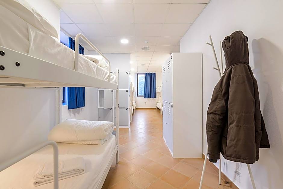 Foto 1 di 6 di 10-Bed Mixed Dormitory Room