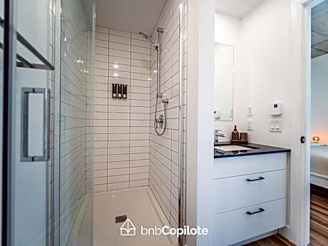 One-Bedroom Apartment - 1009