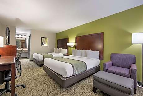 Queen Room with Two Queen Beds - Non-Smoking