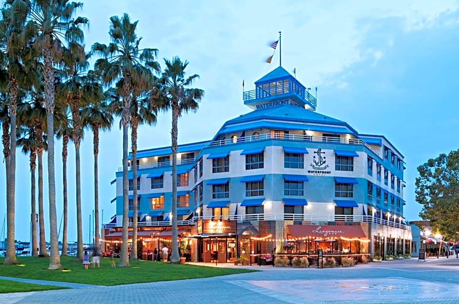 Waterfront Hotel, part of JdV by Hyatt 