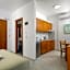 Finikas Studios & Apartments - Kalamaki Holidays