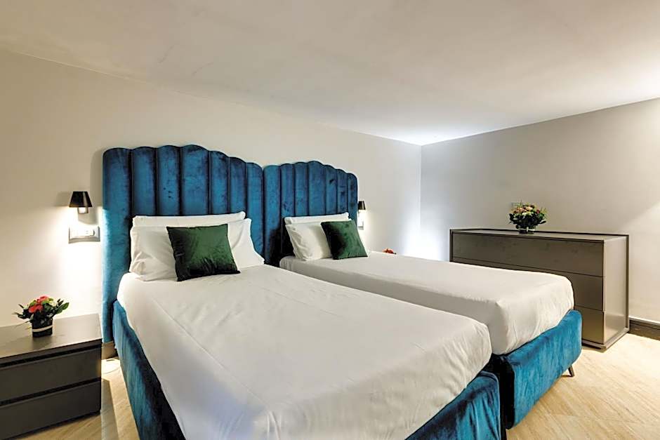 Piazza Farnese Luxury Suites