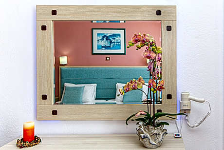 Standard Twin/Double Studio