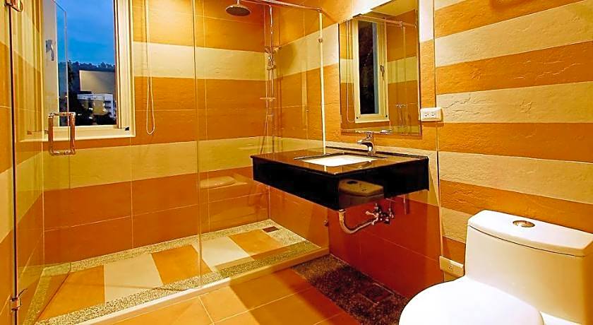 Sun Moon Lake Karuizawa Villa B&B