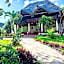 Tropinest bungalows & hostel